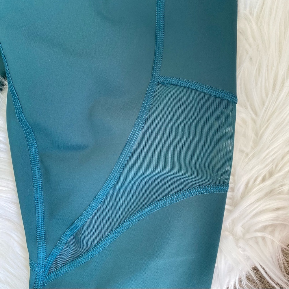 Teal High Waisted Mesh Panel Cropped Athletic Leggings - Picture 5 of 5